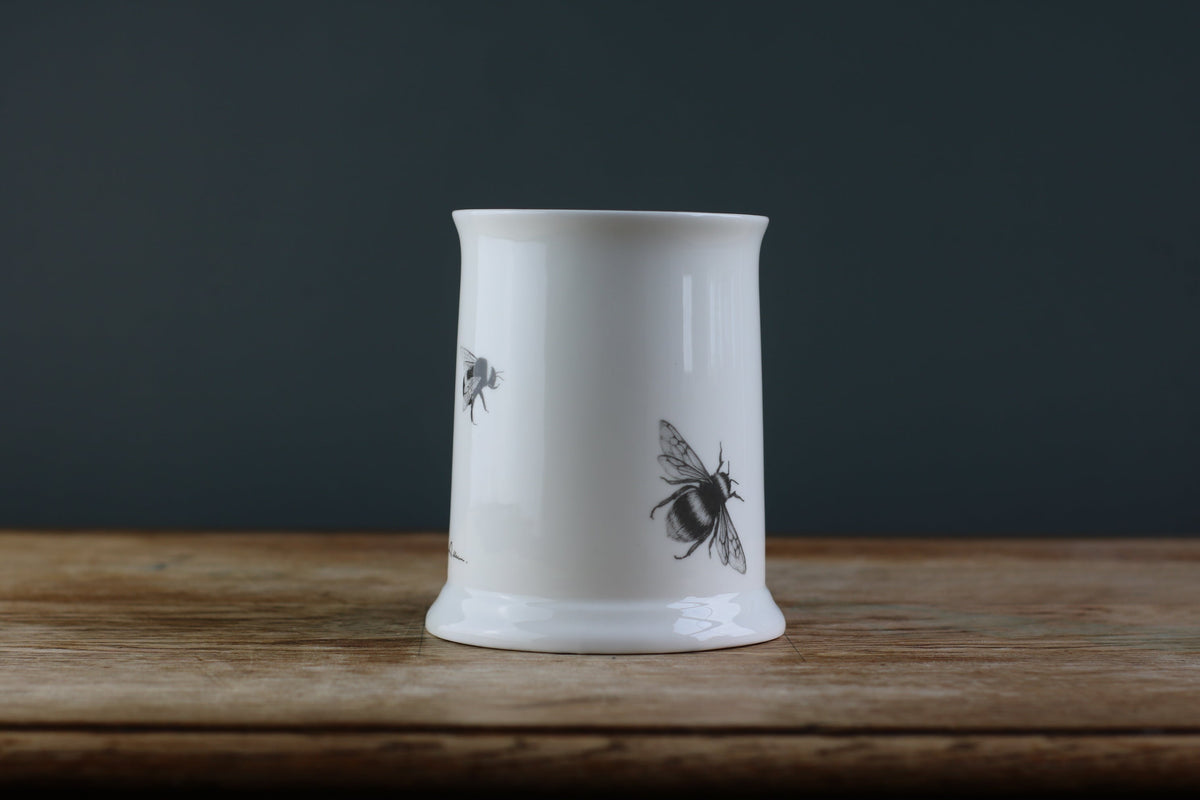 Bumble & Bee Pint Tankard