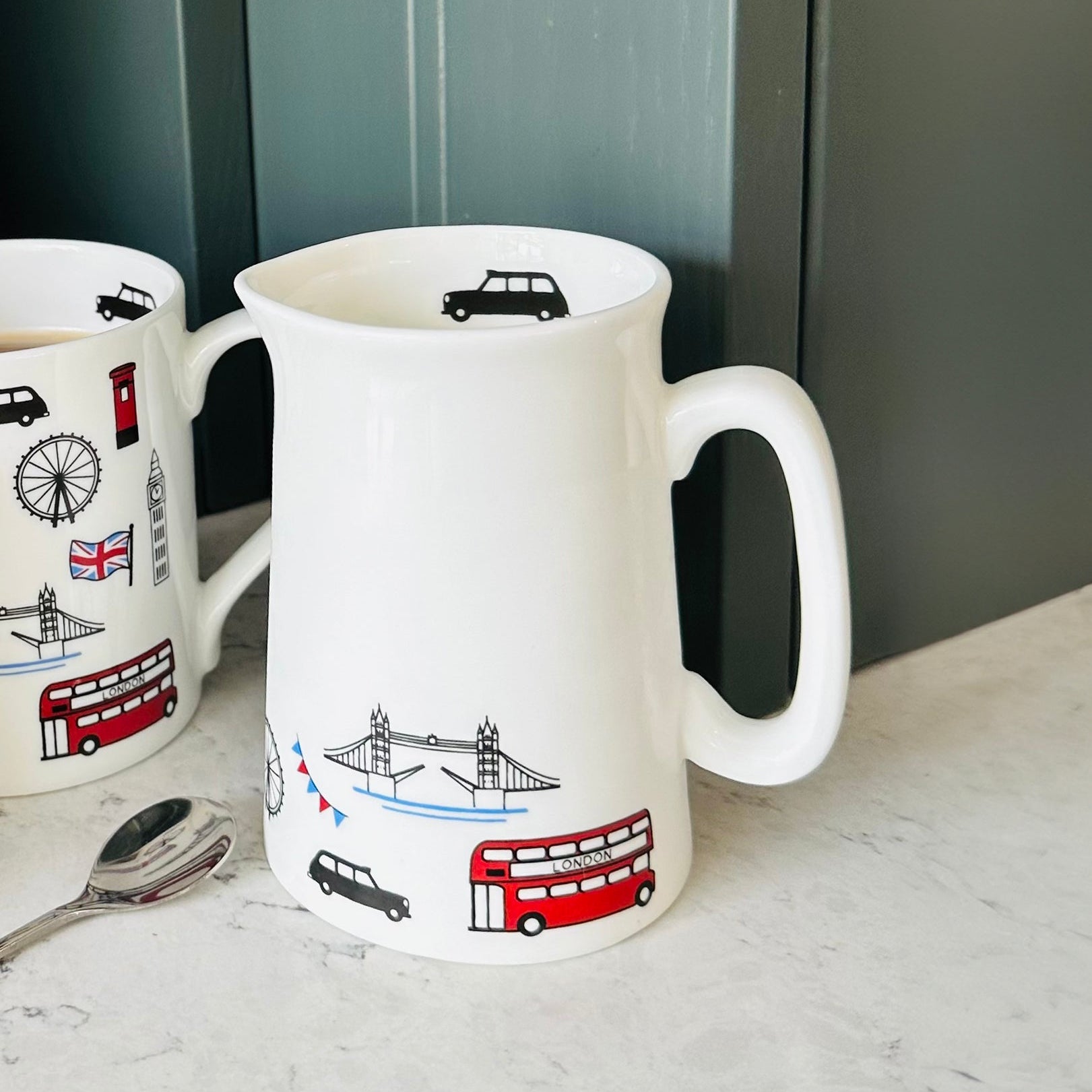 London Scatter Half Pint Jug