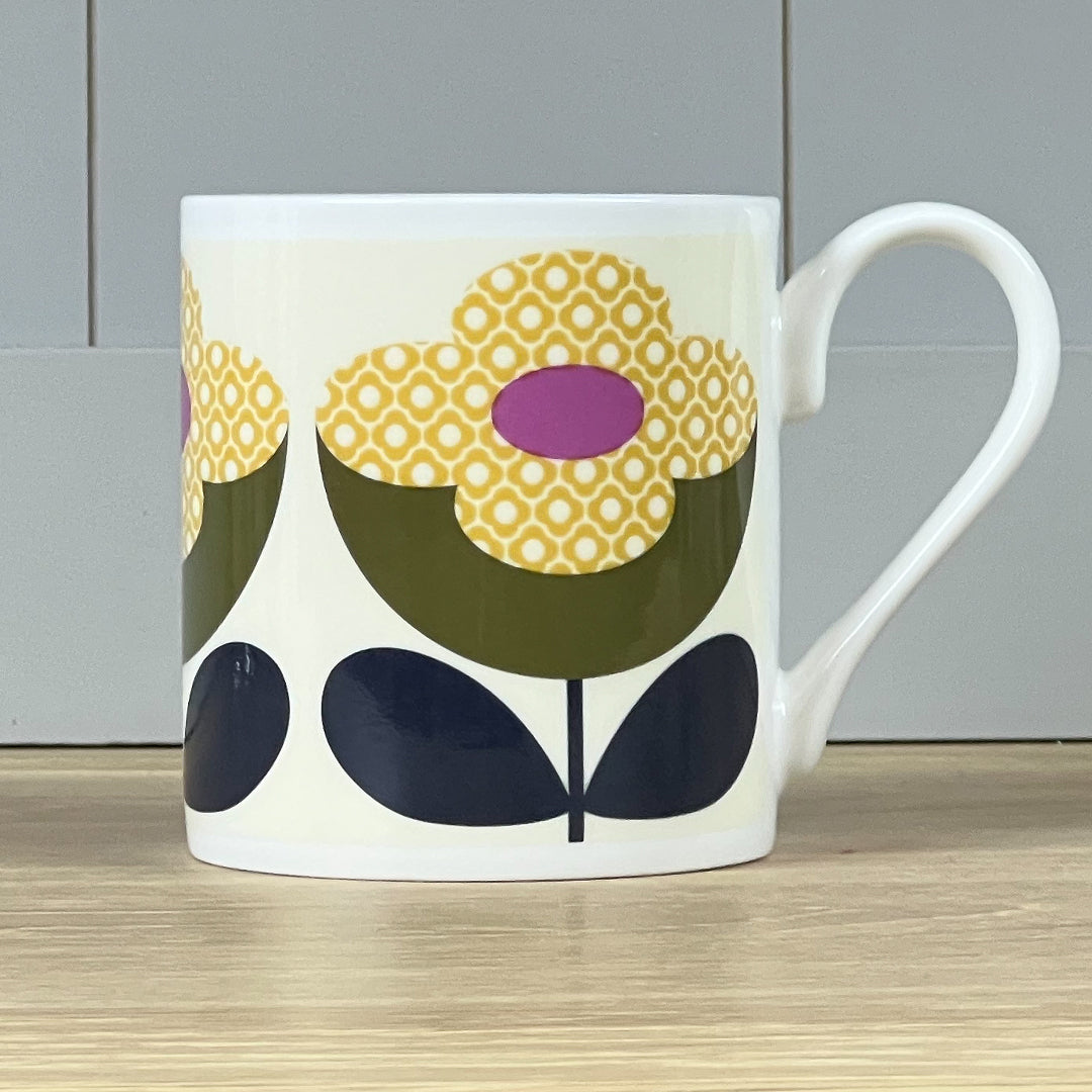 Buttercup Stem Olive &amp; Yellow Mug